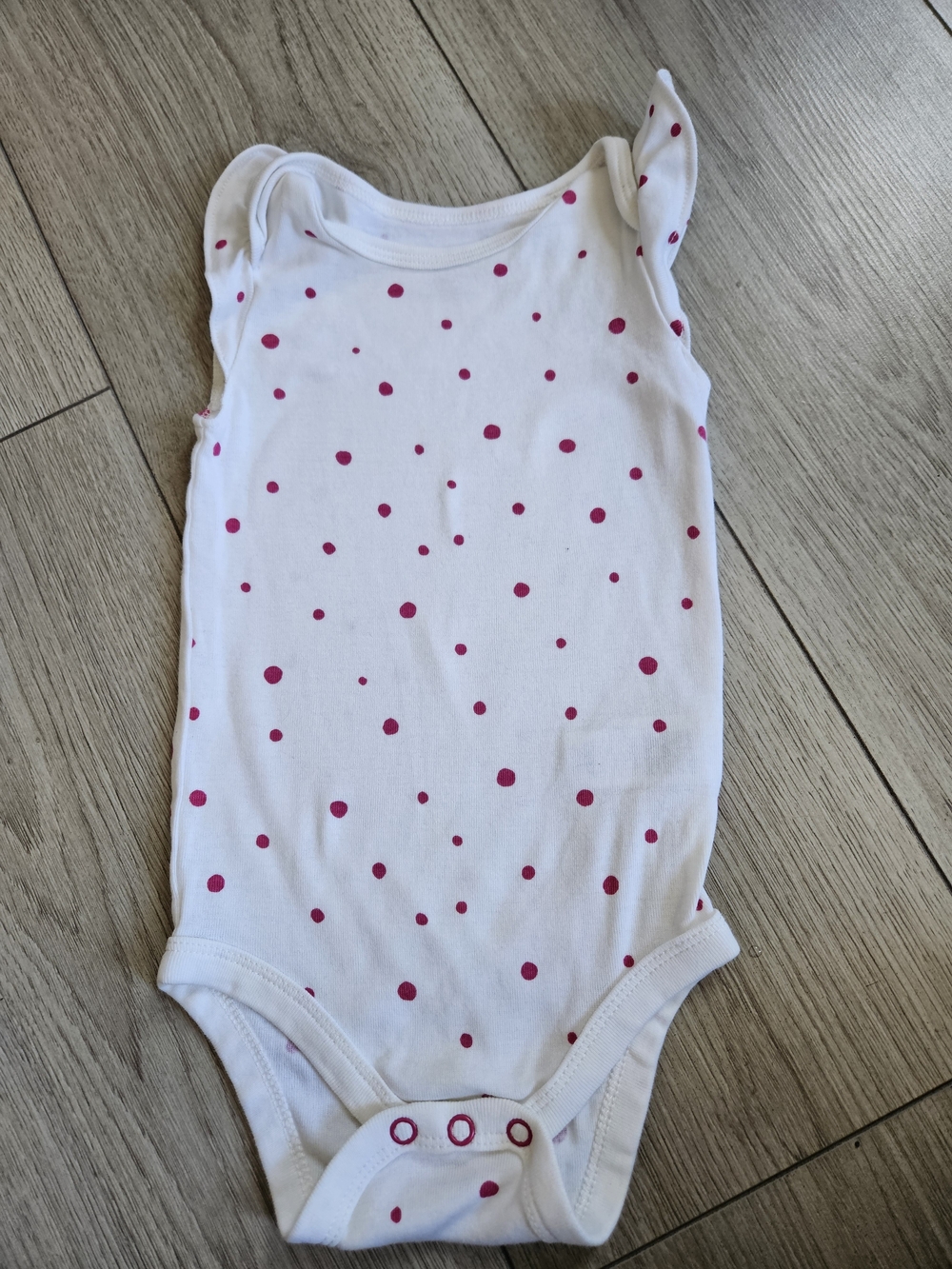 5/20$ Carter's Baby Girl Pink Polka Dot Short Sleeve Bodysuit Onesie 12-18🩷